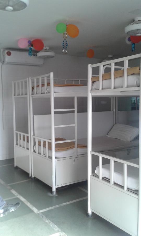 Star Dormitory Bombay Eksteriør billede